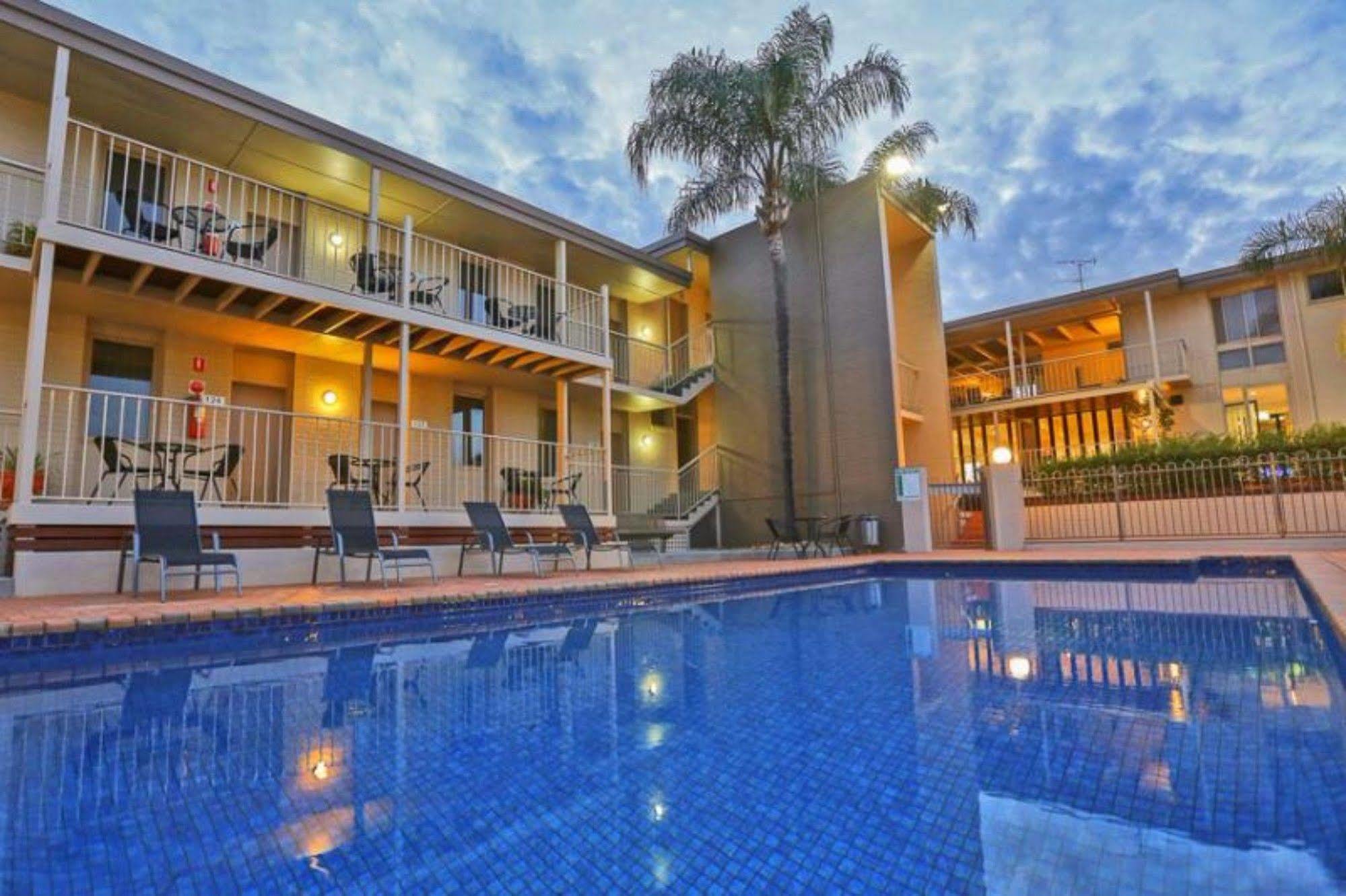 Commodore Mildura Motel Esterno foto